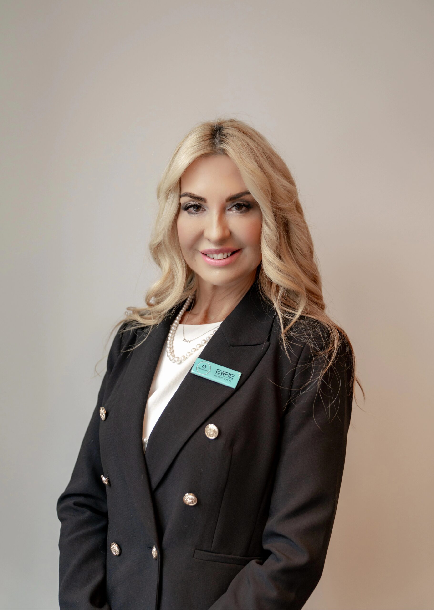 Elizabeth Dumonic, real estate agent Melbourne Victoria residential property sales