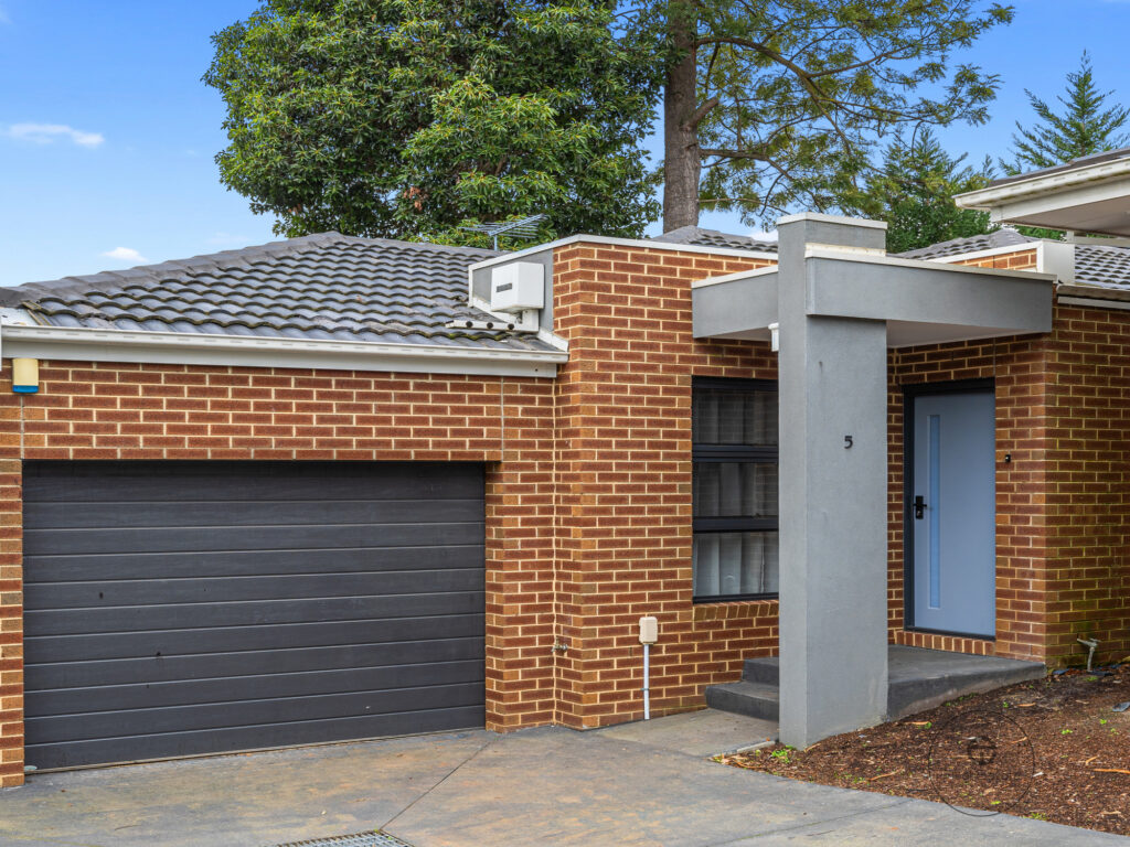 Sold property 5/6 Gee Court Nunawading VIC 3131 by Elite Women Real Estate