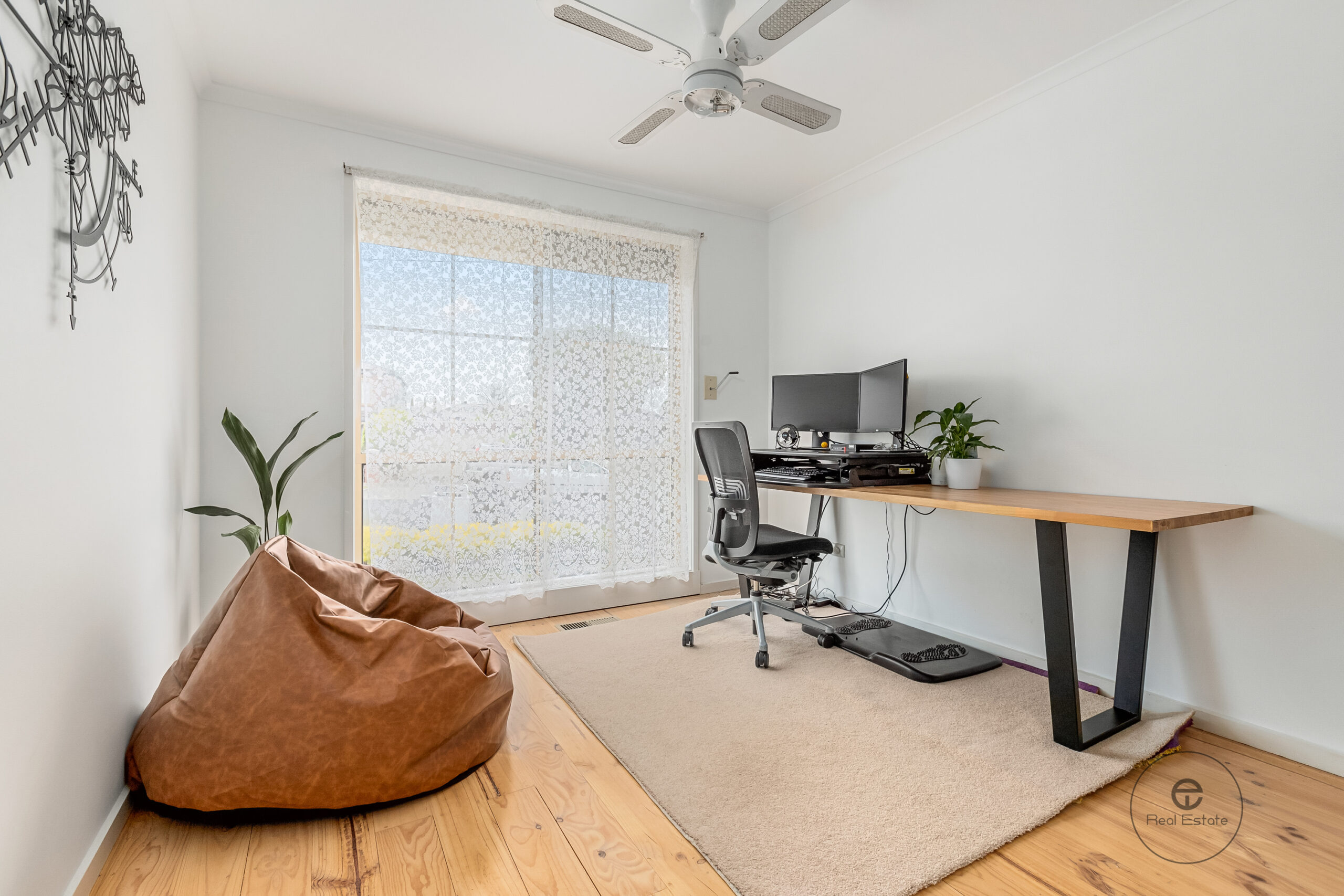 Study room house for rent 25 McKeon Circuit Dandenong North VIC