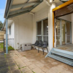 Private backyard courtyard and entertaining deck – 2 bedroom unit for rent Vermont VIC
